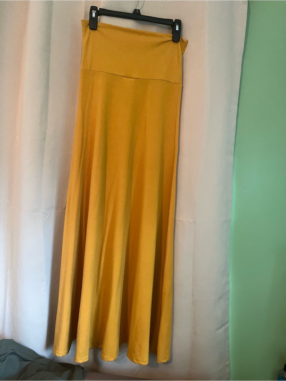LuLaRoe Golden Mustard Maxi Skirt. Some wear and pilling.
